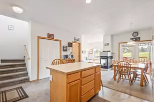 987 Golden Pheasant Dr, Redmond, OR 97756 - Photo 7