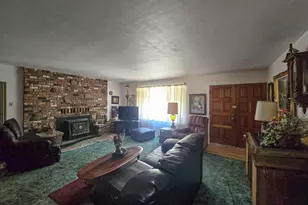 5280 Rockydale Rd, Cave Junction, OR 97523 - Photo 3