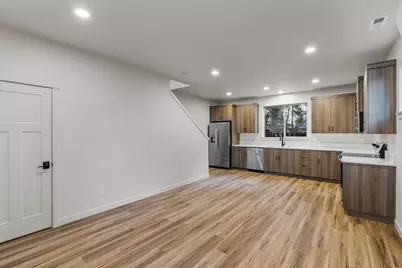 477 SE Roosevelt Avenue, Bend, OR 97702 - Photo 5