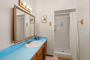 694 Timberlake Dr, Ashland, OR 97520 - Photo 15