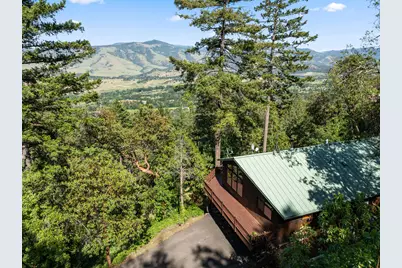 694 Timberlake Drive, Ashland, OR 97520 - Photo 35