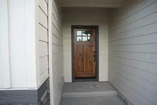 2777 Roberts Rd, Medford, OR 97504 - Photo 3