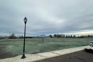 1121 Annalise St, Central Point, OR 97502 - Photo 25