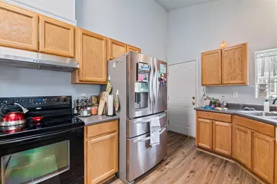 200 S Junction Avenue, Cave Junction, OR 97523 - Photo 9