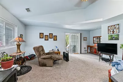 200 S Junction Avenue, Cave Junction, OR 97523 - Photo 5