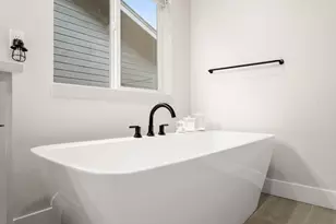 20211 Glen Vista Rd, Bend, OR 97703 - Photo 29