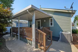 795 Bentley Dr, Grants Pass, OR 97526 - Photo 37