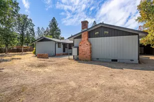 222 Shadywood Dr, Cave Junction, OR 97523 - Photo 31