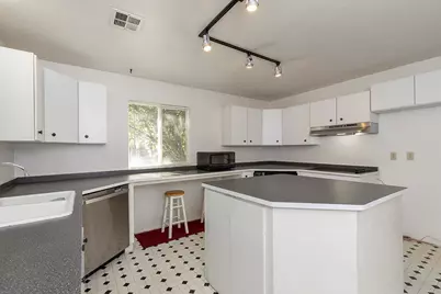 781 Cheney Creek Road, Grants Pass, OR 97527 - Photo 9