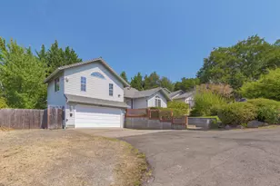 1752 NE Foothill Blvd, Grants Pass, OR 97526 - Photo 41