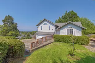 1752 NE Foothill Blvd, Grants Pass, OR 97526 - Photo 39