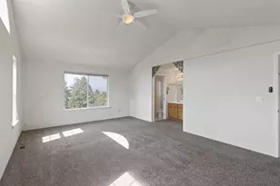 1752 NE Foothill Blvd, Grants Pass, OR 97526 - Photo 17