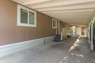 4729 S Pacific Hwy, Phoenix, OR 97535 - Photo 31