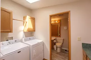 4729 S Pacific Hwy, Phoenix, OR 97535 - Photo 27