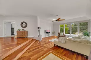 520 NW Divot Dr, Bend, OR 97703 - Photo 3