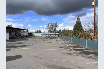 306 S C Street, Phoenix, OR 97535 - Photo 21