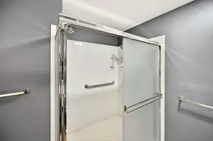 317 Eastwood Dr, Medford, OR 97504 - Photo 19