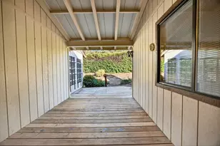 317 Eastwood Dr, Medford, OR 97504 - Photo 21