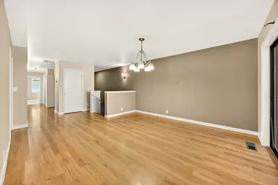 317 Eastwood Drive, Medford, OR 97504 - Photo 3