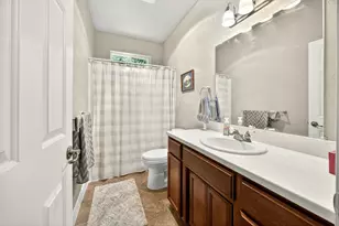 407 Silver Creek Dr, Central Point, OR 97502 - Photo 15