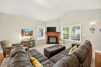 407 Silver Creek Drive, Central Point, OR 97502 - Photo 5