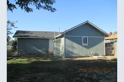 2136 Radcliffe Avenue, Klamath Falls, OR 97601 - Photo 17