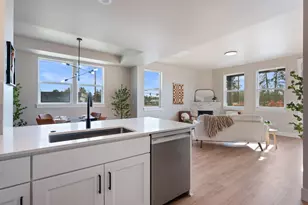 20514 NE Empire Ave, Bend, OR 97701 - Photo 5