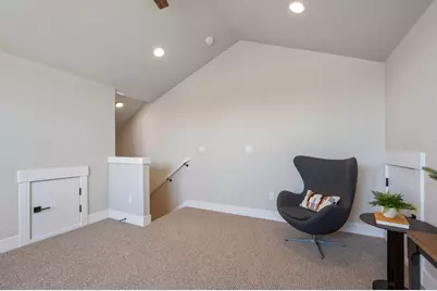 20514 NE Empire Avenue, Bend, OR 97701 - Photo 21