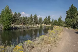 20749 Canterbury Ct, Bend, OR 97702 - Photo 23