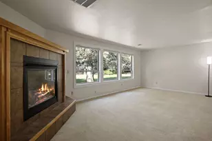 20749 Canterbury Ct, Bend, OR 97702 - Photo 5