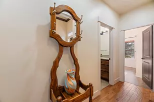 1161 Banyan Ln, Medford, OR 97504 - Photo 3