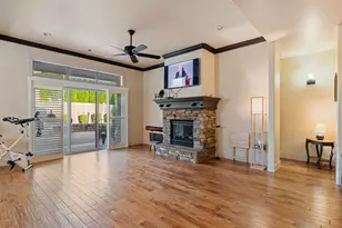 1161 Banyan Ln, Medford, OR 97504 - Photo 5