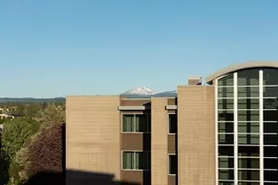 205 SW Log Ct, Bend, OR 97702 - Photo 5