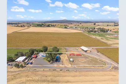 2335 SW Bowers Drive, Madras, OR 97741 - Photo 3