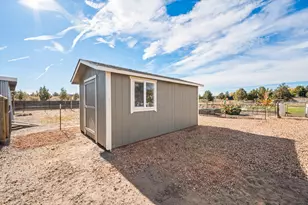 22475 Rickard Rd, Bend, OR 97702 - Photo 33