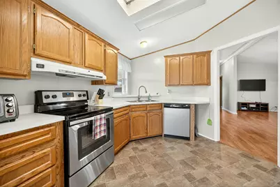 1570 S Peach Street #115, Medford, OR 97501 - Photo 25