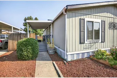 1570 S Peach Street #115, Medford, OR 97501 - Photo 5