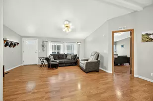 1570 S Peach St, Medford, OR 97501 - Photo 21