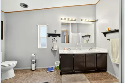 1570 S Peach Street #115, Medford, OR 97501 - Photo 31