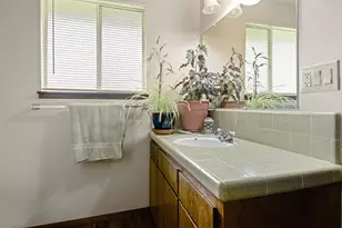 62370 Wallace Rd, Bend, OR 97701 - Photo 9