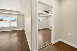 426 Bridge Creek Dr, Central Point, OR 97502 - Photo 25