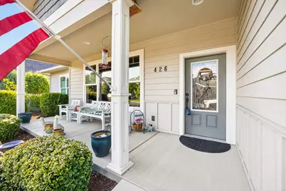 426 Bridge Creek Drive, Central Point, OR 97502 - Photo 3