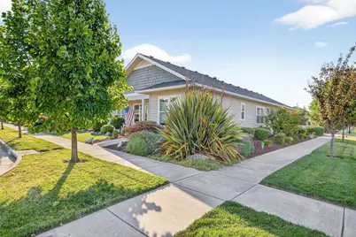 426 Bridge Creek Drive, Central Point, OR 97502 - Photo 5