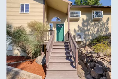 12129 Old Fort Road, Klamath Falls, OR 97601 - Photo 5