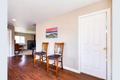 12129 Old Fort Road, Klamath Falls, OR 97601 - Photo 17