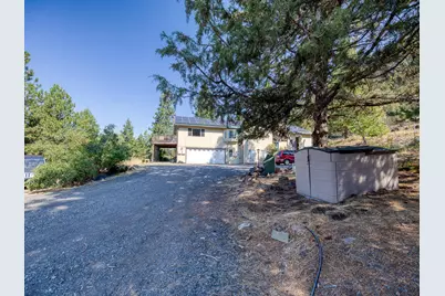 12129 Old Fort Road, Klamath Falls, OR 97601 - Photo 3