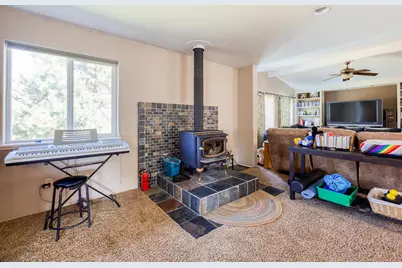 12129 Old Fort Road, Klamath Falls, OR 97601 - Photo 9