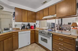 1030 Red Mountain Dr, Grants Pass, OR 97526 - Photo 9