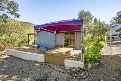 23159 Highway 62, Shady Cove, OR 97539 - Photo 37