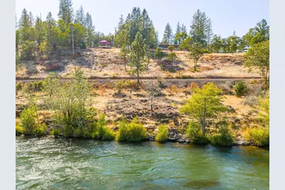 23159 Highway 62, Shady Cove, OR 97539 - Photo 7